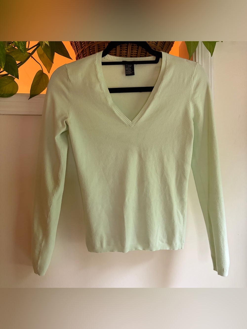 Theory Mint Pale Green Chartreuse V-Neck Viscose Blend Knit Sweater P/TP XS